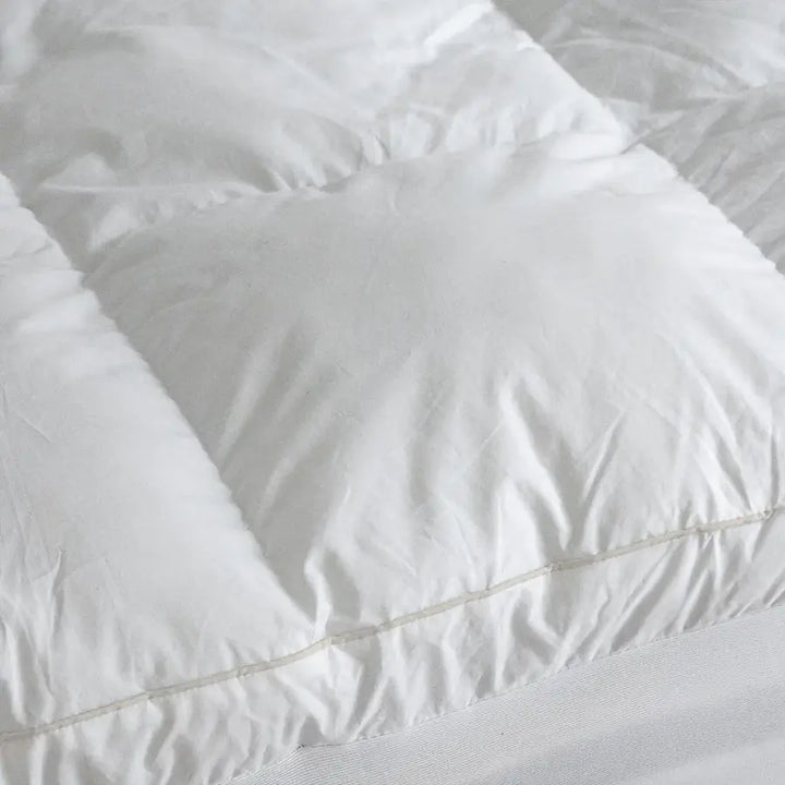 Hotel Cloud Collection™ Mattress Topper - BLACK & PURPLE - Kuwait