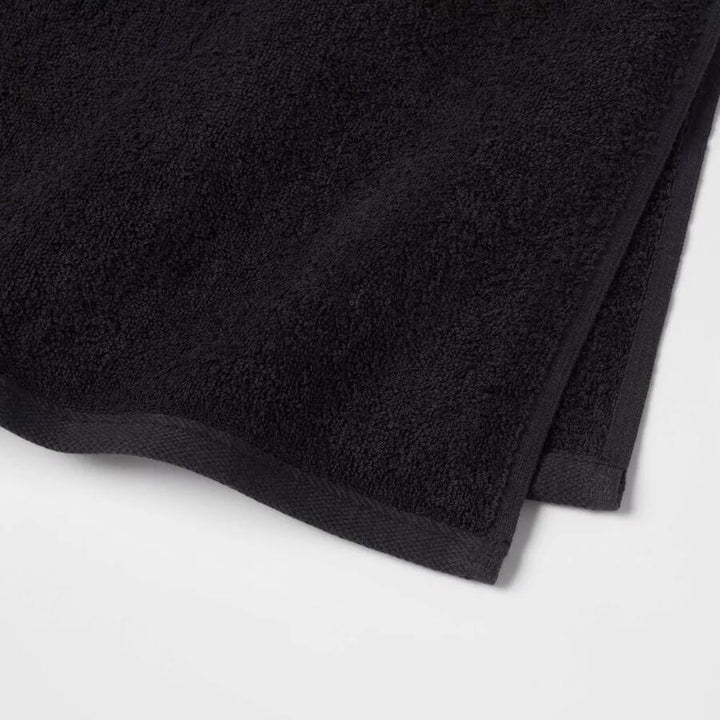 مجموعة Room Essentials™ - BLACK & PURPLE - Kuwait