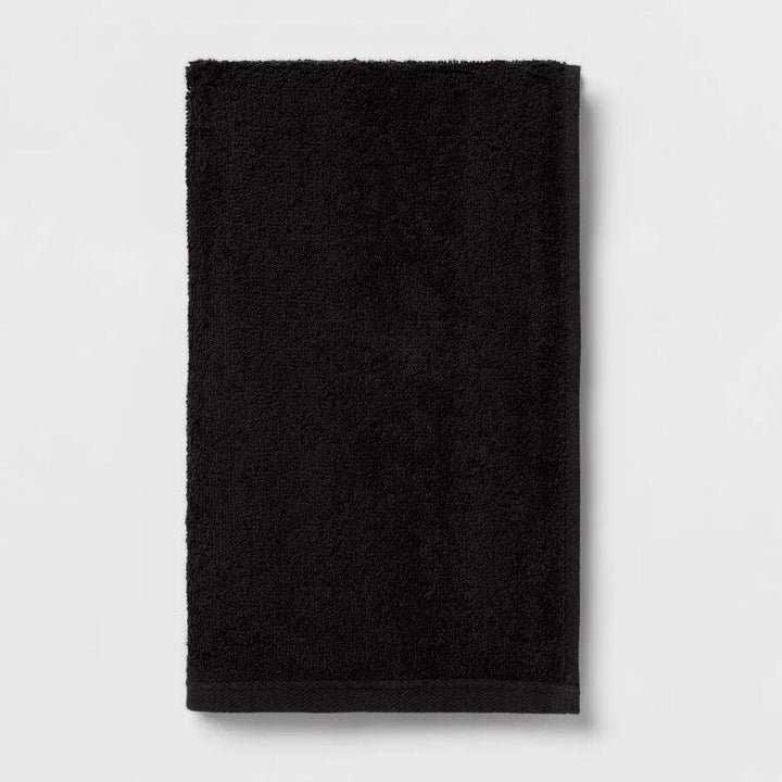 مجموعة Room Essentials™ - BLACK & PURPLE - Kuwait